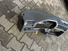 Cockpit Armaturenbrett