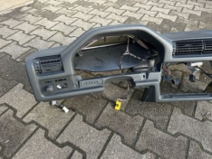 Cockpit Armaturenbrett