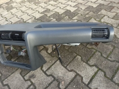 Cockpit Armaturenbrett