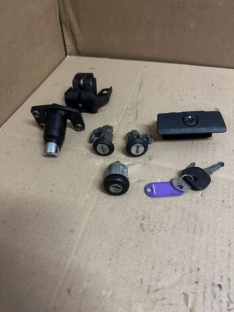 Schlosssatz Schließanlage Touring mit ZV