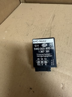 Streuscheibenreinigungsgeber SWRA Relais 1367391