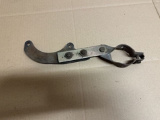 316i 318i M40 Halter Auspuff 18 21 1 712 637  Träger