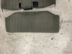 2 Türer Rückbank Rücksitzbank Piniengrün Kopfstützen + Mittelarmlehne