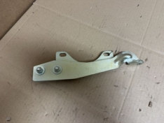 320i 325i M20 Auspuff Katalysator Halter 11761716360