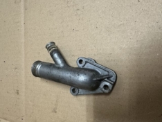 316i 318i M40 Motor Kühlung Wasseranschluss Wasserstutzen Thermostat Gehäuse 1709819